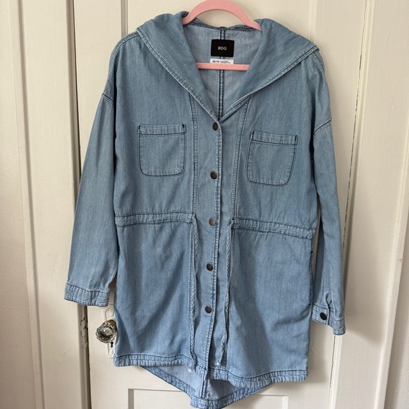 BDG Jackets & Blazers - BDG Light Wash Denim Hooded Utility Jacket OVERSIZED XS